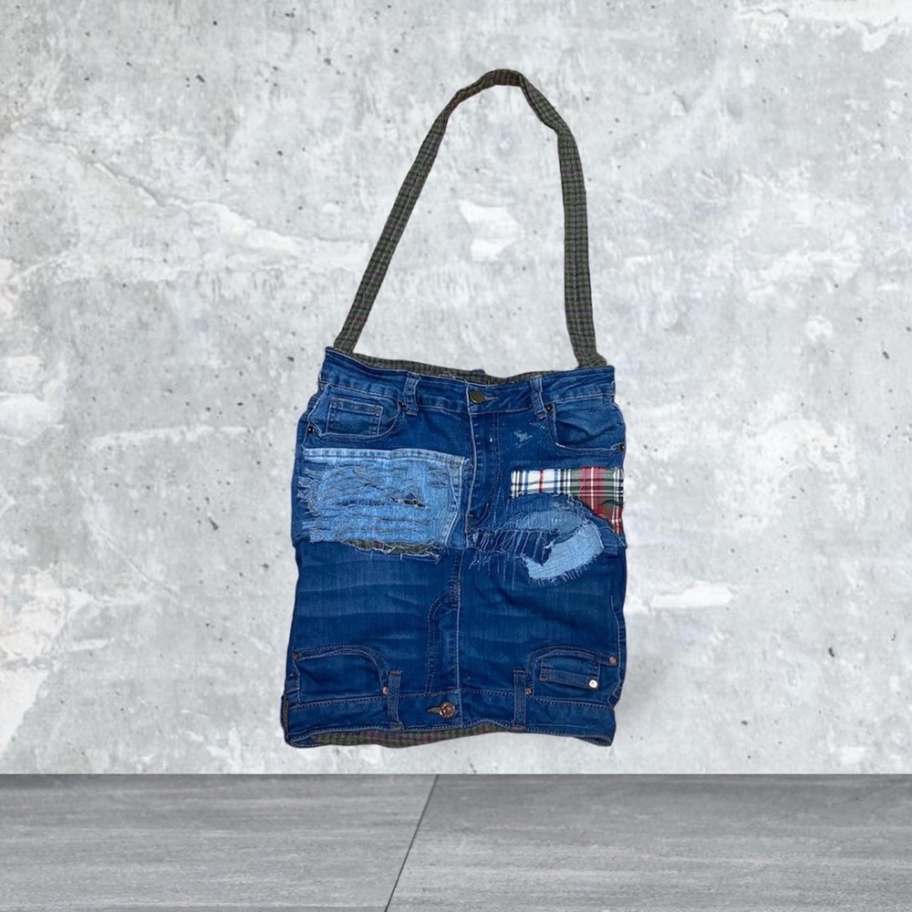 🔀cut N sewn🔃 

 ✅Upcycle ♻️ 
 ✂️
Denim 👖 “reflection” ( E3) 

  pAtcHWoRK